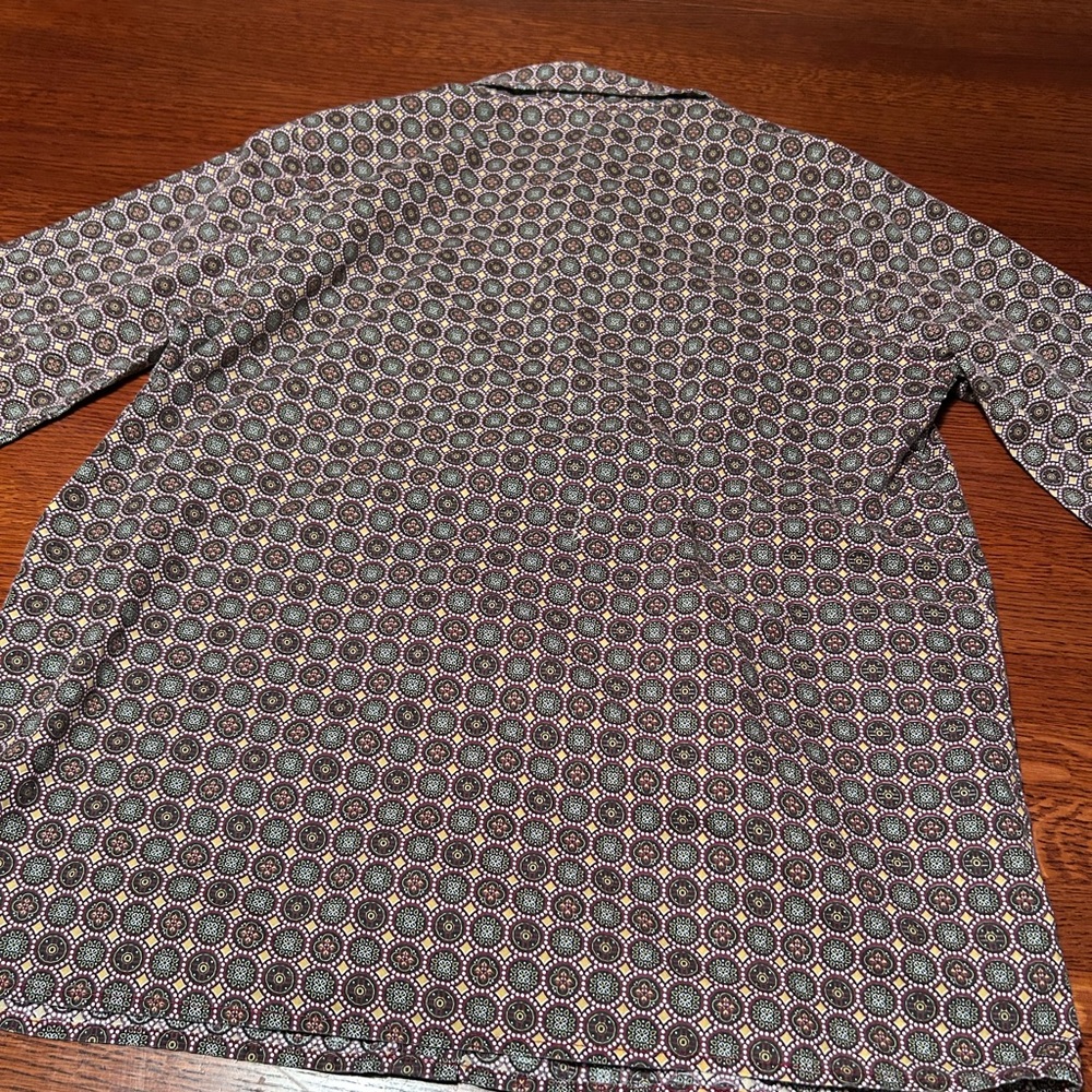 Chic Women's Patterned Button-Down Shirt - image 5